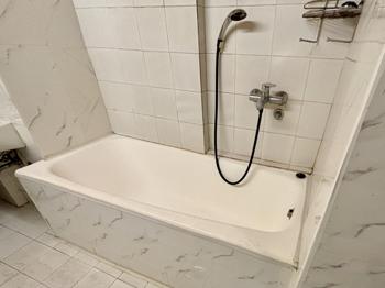 Podarim kopalno kad 165 x 70 cm + Hansgrohe armaturo