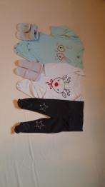 Dekliški bodi/body dolg rokav št. 68 2x (zraven podarim hlače in nog.)