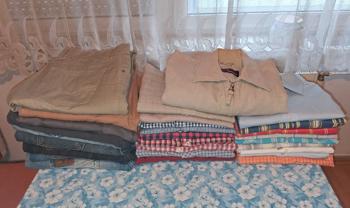 Podarim večje število različnih moških oblačil - podrobnosti v opisu