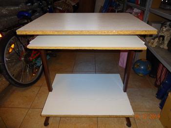 Računalniško mizico podarim