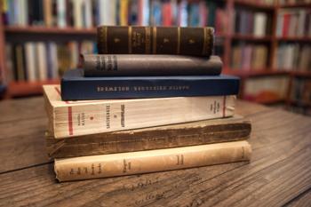 Podarim odvoz knjig, revij, papirja, kartonov